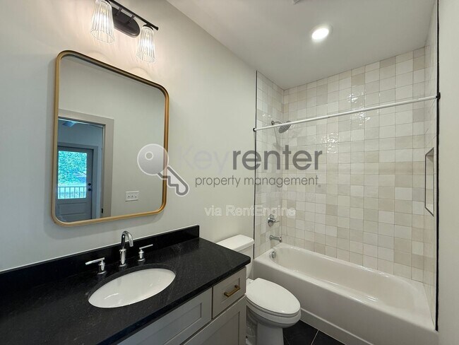 Building Photo - 1072 Amelia Ct
