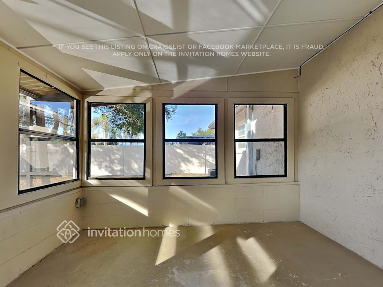 Building Photo - 102 Valley Cir