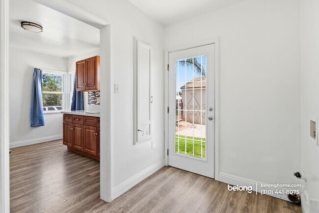 Building Photo - 7090 Lime Ave