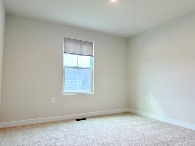 Building Photo - Beautiful New 3BR Milford Home – Community Pool, Gym & Prime Location!