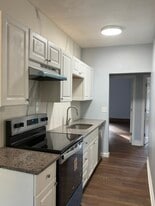 Building Photo - 461 Aiken Ave