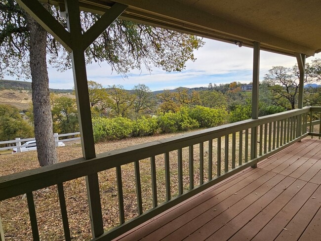 Building Photo - Breathtaking VIEWS in Hidden Valley Lake!