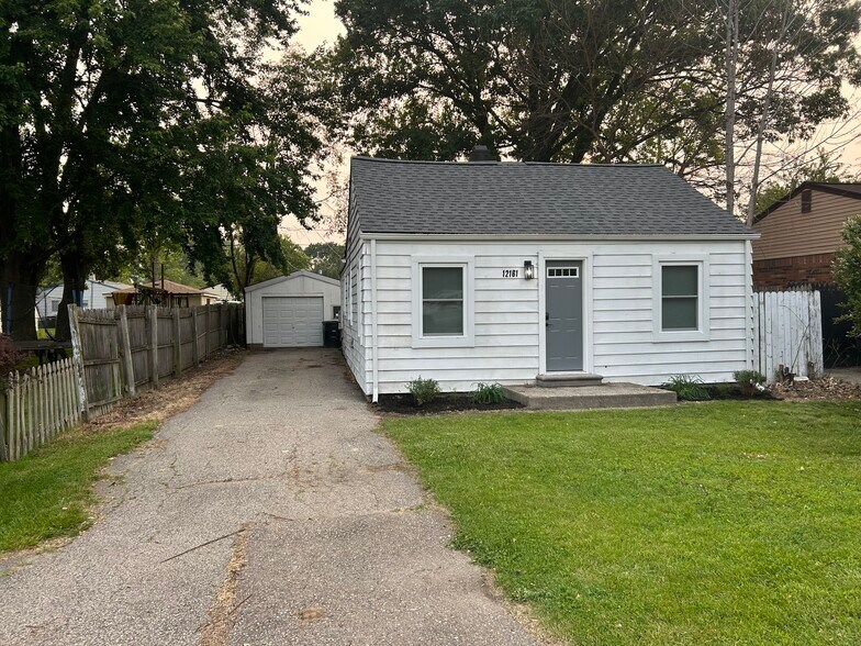 Primary Photo - 12161 Inkster Rd