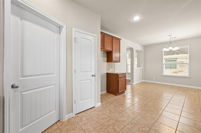 Building Photo - 1804 Colorado Bend Dr