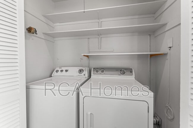 Building Photo - 3164 Bluebell Ln