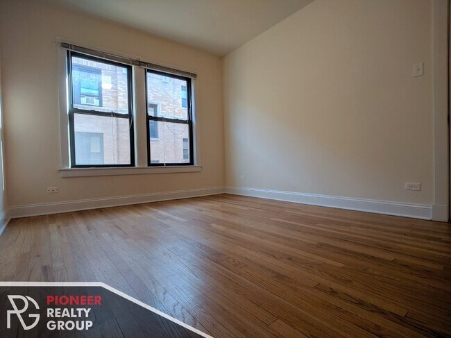 Building Photo - 2615 N Spaulding Ave