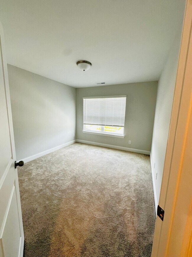 Building Photo - 6259 Tea Olive Dr