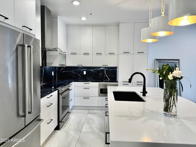 Building Photo - 3107 N 70th St