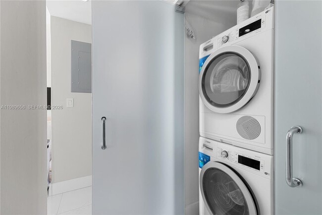 Building Photo - 401 Ocean Dr