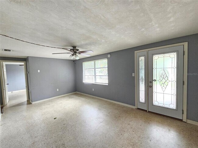 Building Photo - 1702 Aqua Ln