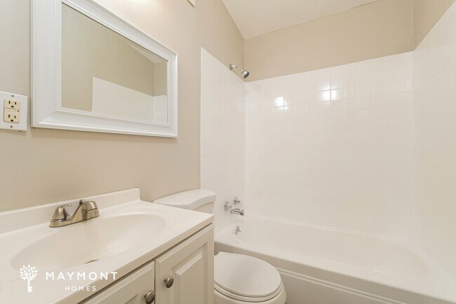 Building Photo - Cozy 3 Bedroom Home in Kansas City