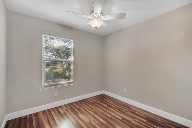 Building Photo - 266 Honeysuckle Way