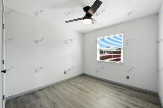 Building Photo - 2109 Jeannette Ct