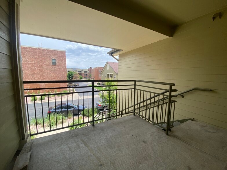 Building Photo - 5485 Zephyr St