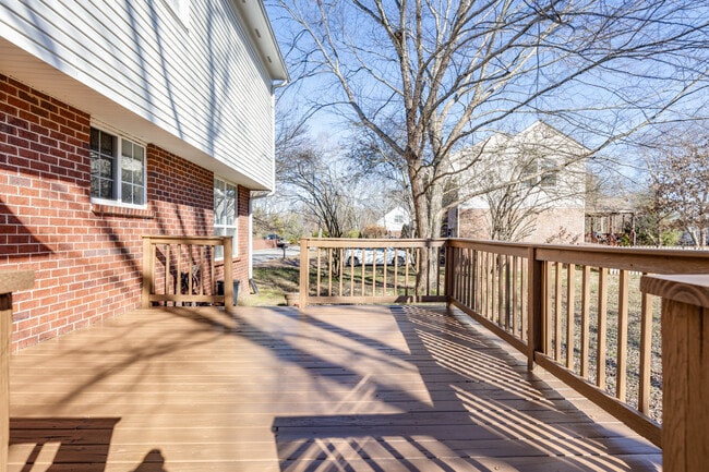 Building Photo - 605 Founders Pointe Blvd