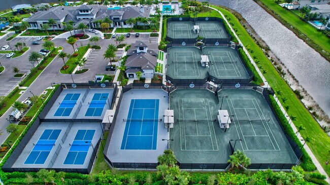 Building Photo - 17358 Santaluce Mnr