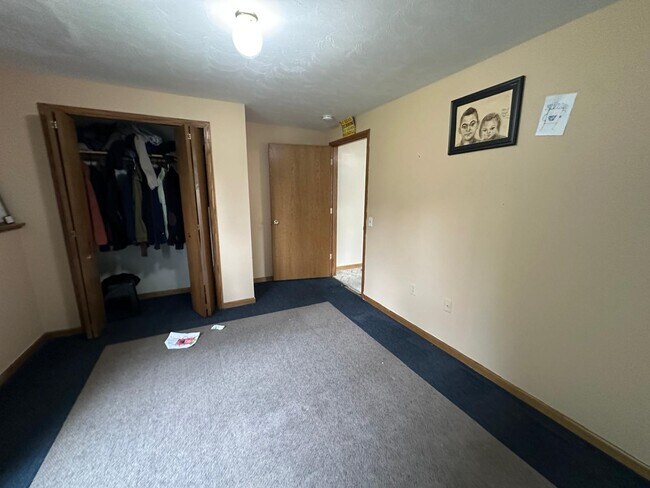 Building Photo - 543 Mahogany Way