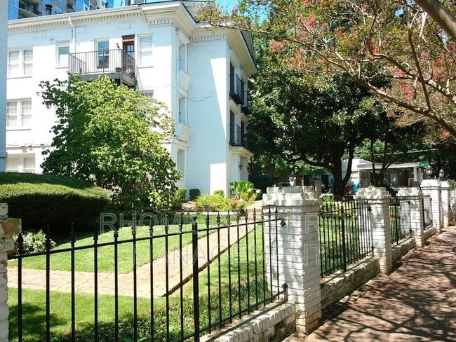 Building Photo - 1078 Piedmont Ave NE