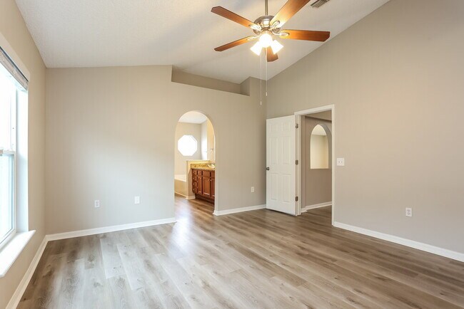 Building Photo - 10415 Song Sparrow Ln