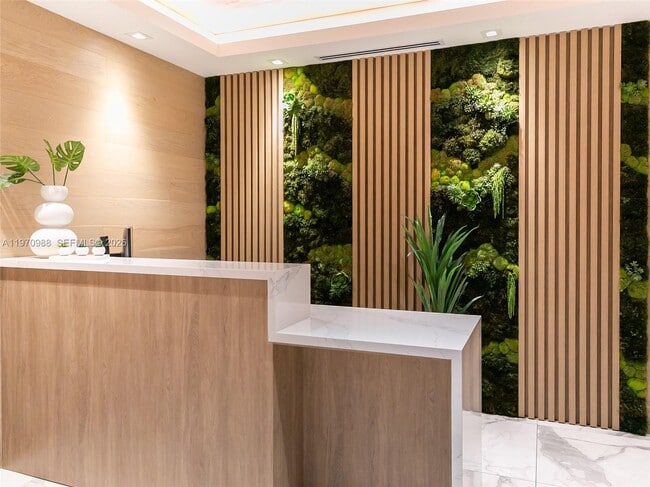 Building Photo - 90 SW 3rd St