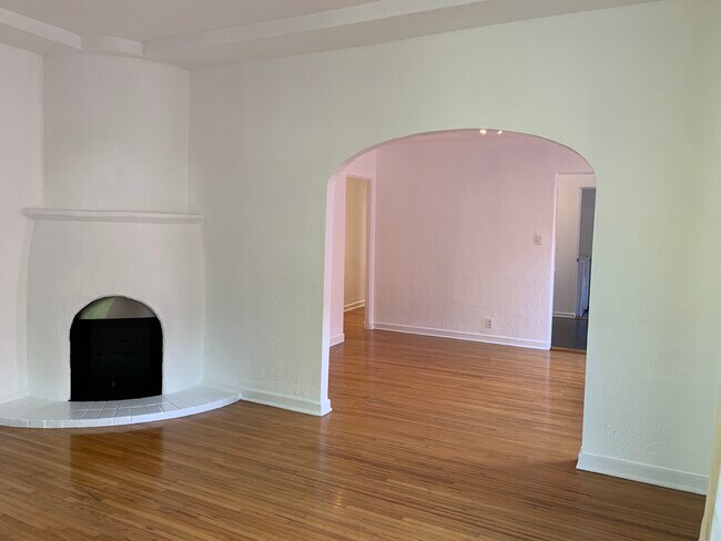 Building Photo - 8714 Rangely Ave