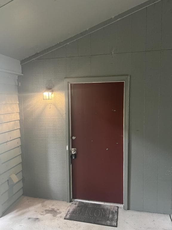 Building Photo - 1904 Tryon Dr