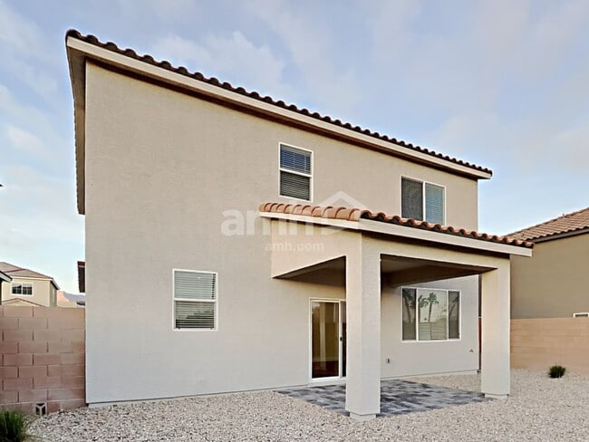 Building Photo - 711 Terrain Star Ave