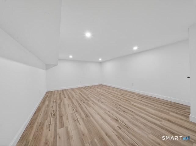 Building Photo - 20 Oakridge Rd