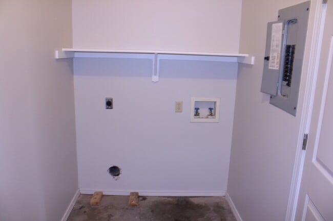 Building Photo - 1500 Fair Park Cir