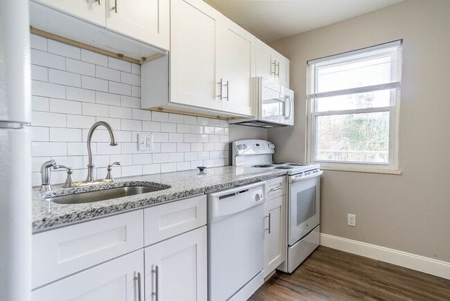 Primary Photo - 331 Kendall Pl
