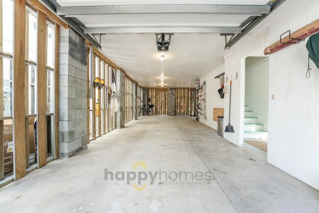 Building Photo - 3/2.5 Fully Furnished Home in Sullivans Pointe Located in Mt. Pleasant!