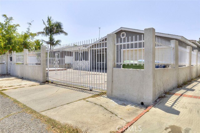 Building Photo - 6149 Case Ave