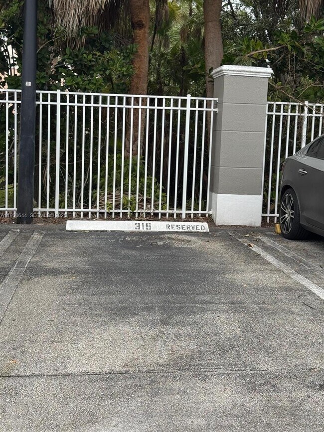 Building Photo - 11033 Legacy Blvd