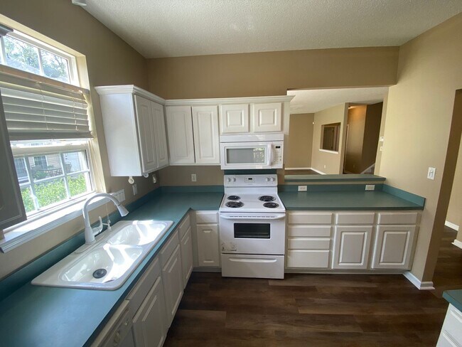 Building Photo - 5422 Waverly Lynn Ln