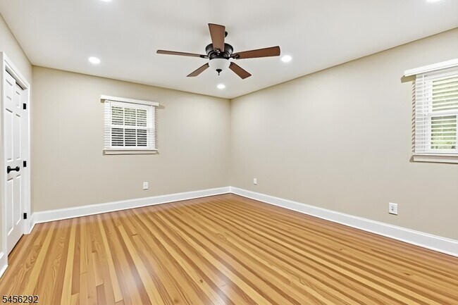 Building Photo - 518 Orchard Pl
