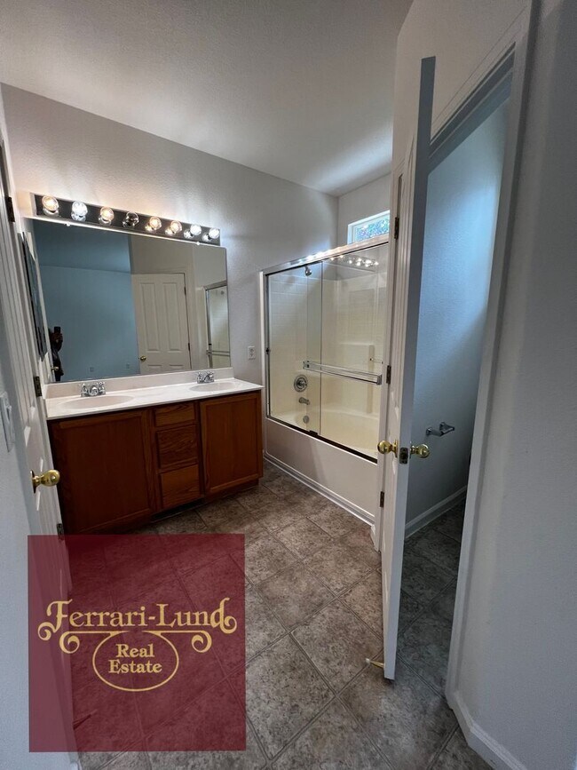 Building Photo - ?? Home in the Vistas in East Sparks- Kay DeAlba Property!! ??