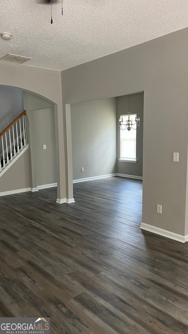 Building Photo - 4932 Antelope Cove