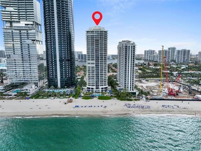 Building Photo - 18671 Collins Ave