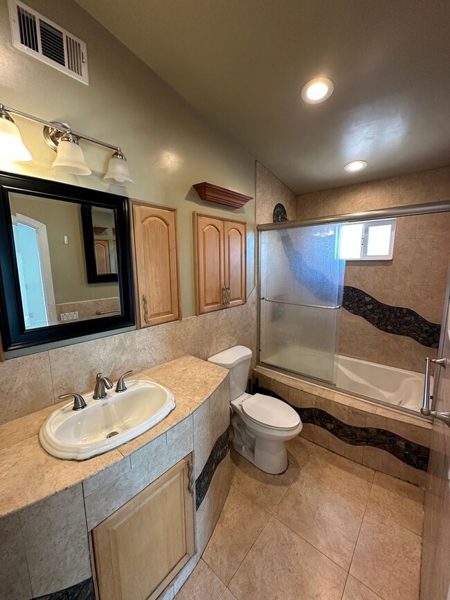 Building Photo - Fletcher Hills/El Cajon 3Br House