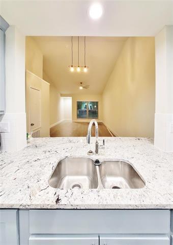 Building Photo - 13606 Flagstone Ln