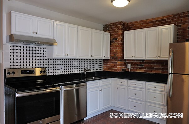 Building Photo - 162 Broadway