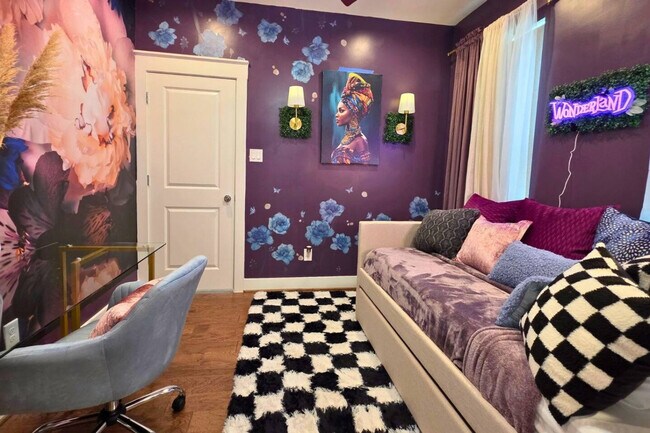 Building Photo - 5342 Donovan Gdns Ln