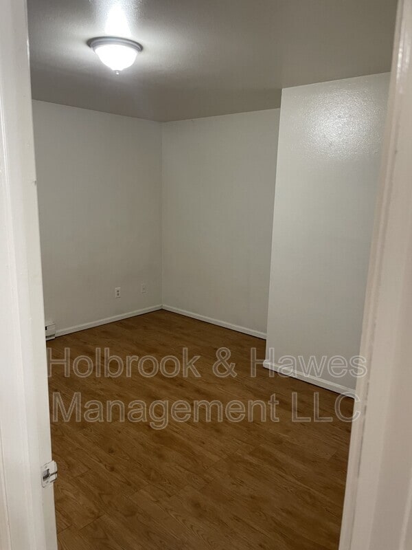 Building Photo - 4531 Boardwalk Dr