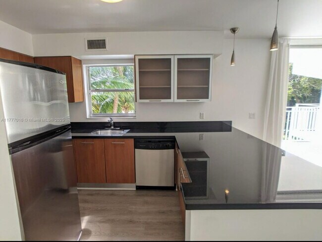 Building Photo - Northeast 64th Street, Miami, FL 33138 - 1 BR 1 BA condo