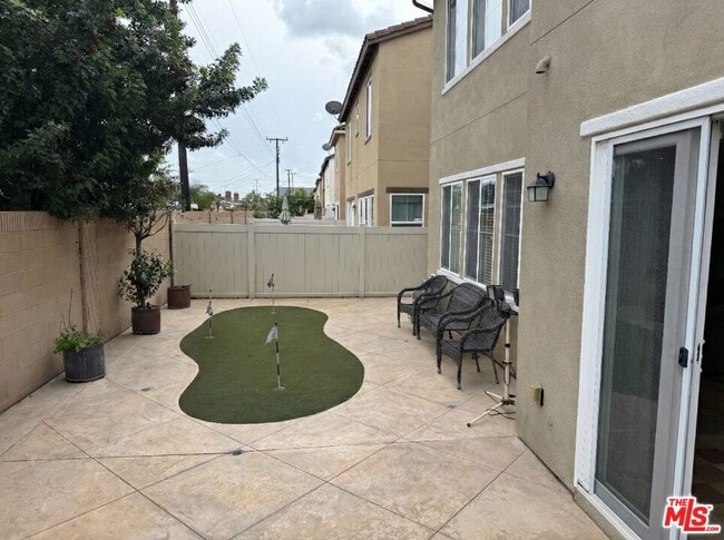 Building Photo - 68 Revell Cir