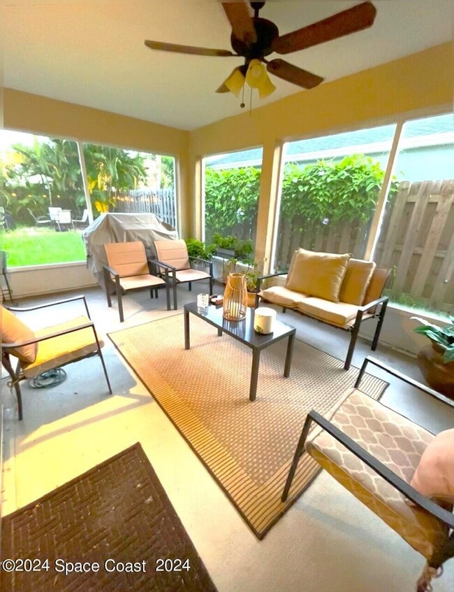 Building Photo - 6991 Hammock Trace Dr