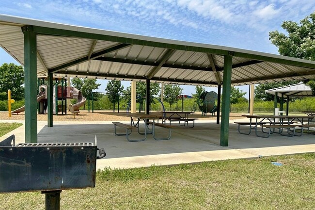 Building Photo - 5916 Signal Point