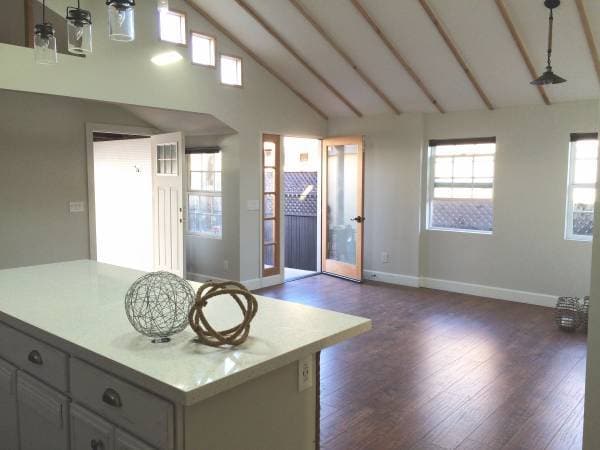 Primary Photo - 3817 Vinton Avenue