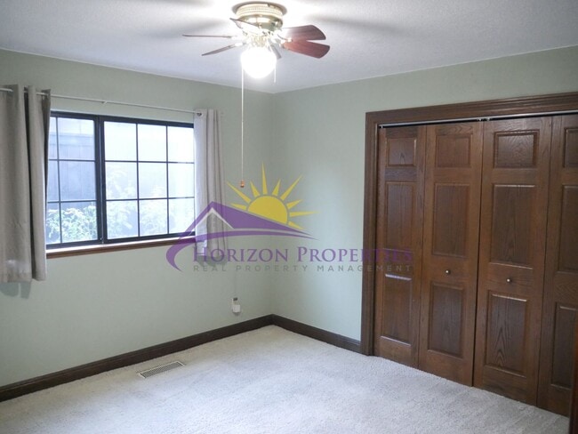 Building Photo - Spacious 4 Bed 4 Bath 2,954sqft Single Family Home in Carmichael