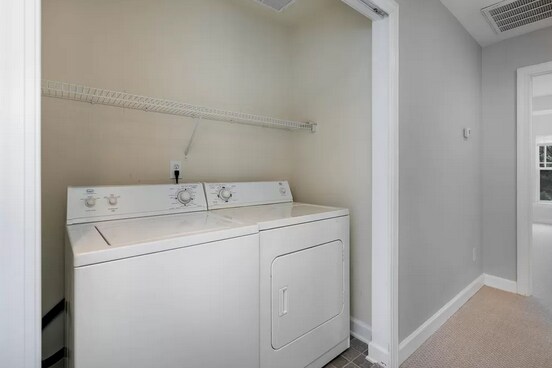 Building Photo - 227 Broadgait Brae Rd